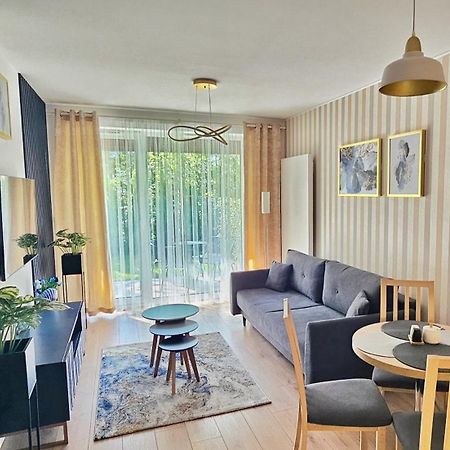 Apartament Whiteblue Kolobrzeg Z Duzym Ogrodkiem - 100 M Od Plazy! Whiteblue Kolberg Apartment Mit Grossem Garten - 100 M Vom Strand Entfernt! Whiteblue Kolobrzeg Apartman S Velkou Zahradou - 100 M Od Plaze! Exterior foto